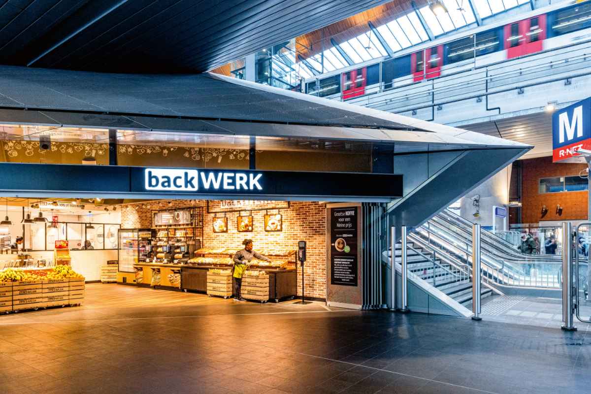 BackWerk: Neue Präsenz an den grössten niederländischen Bahnhöfen