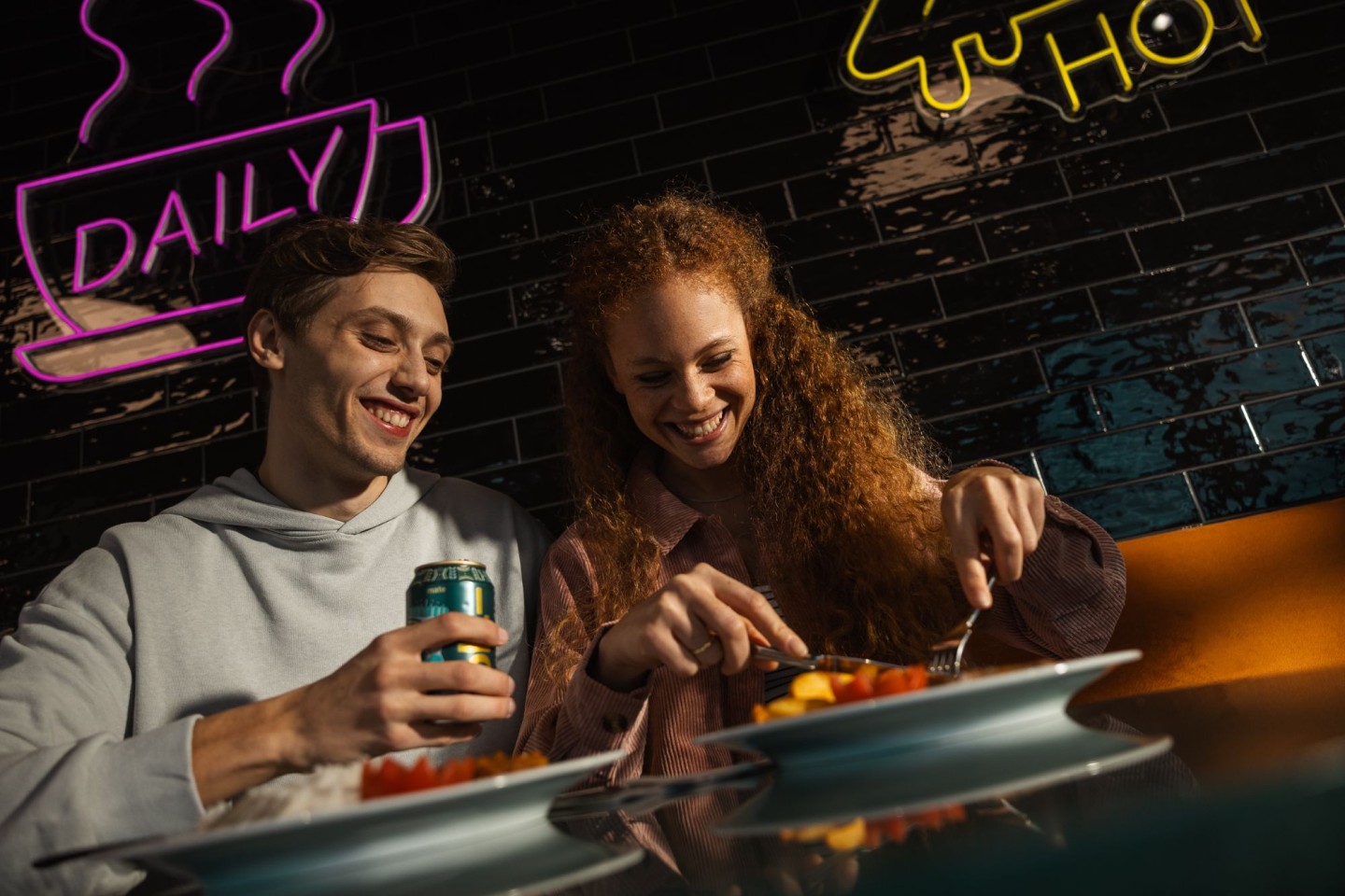 Valora-Keyvisual-Web_0052