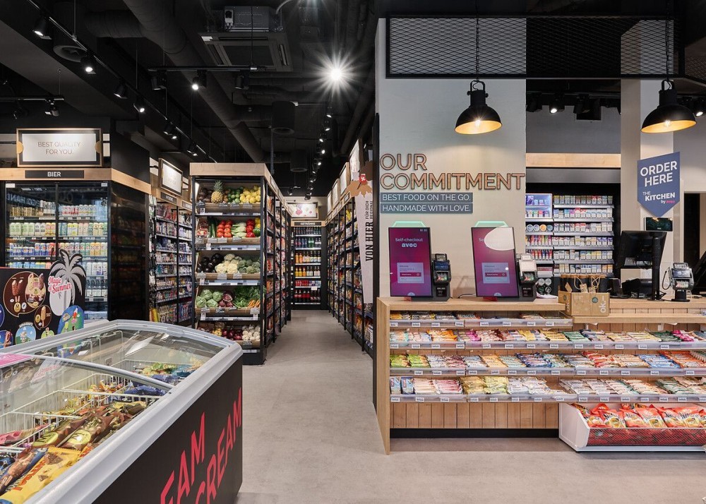 Image 2 – avec Zürich Freiestrasse (CH)