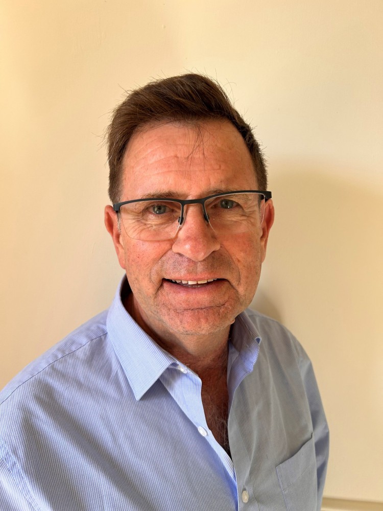 Image 1 – Peter Hedges