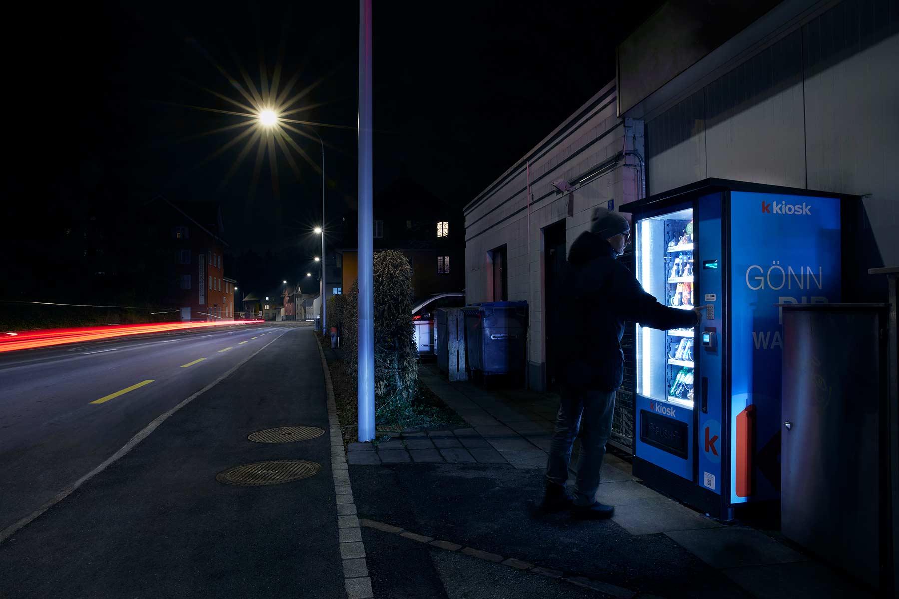 Autonomous Stores, Ausbau des Tankstellengeschäfts und Back-Factory Übernahme